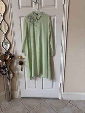 Pakistani and Indian desi outfit